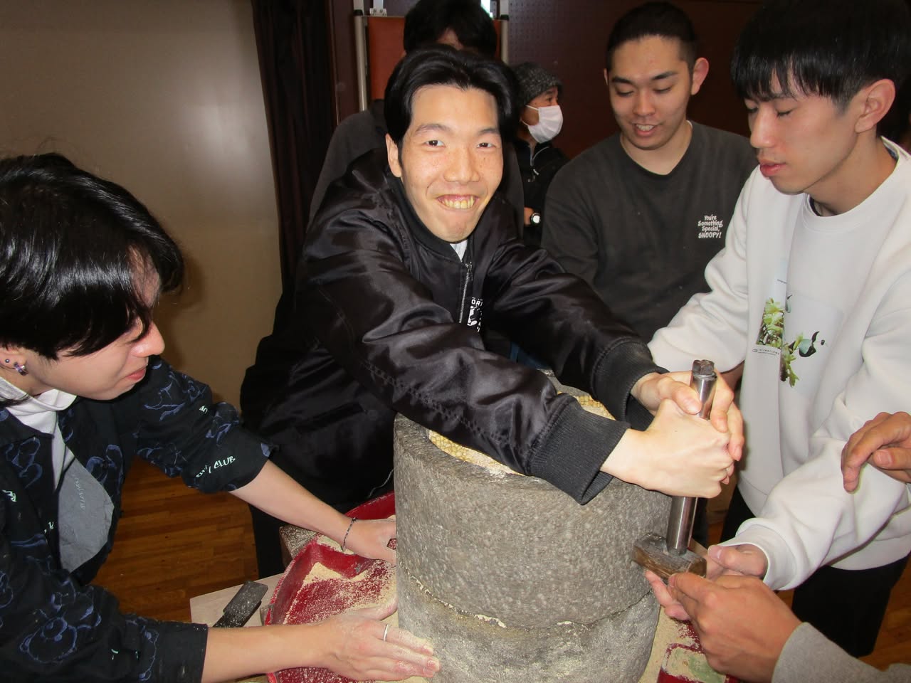 田園調布学園大学の学生さんと地域の皆様と交流会を開催 1